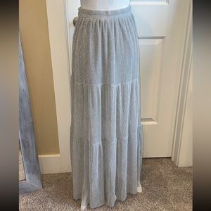 New shimmer grey maxi Skirt sz L